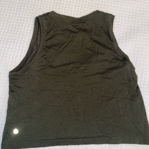 Lululemon runners tank ( cropped) - Picture 3 of 3